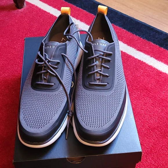 Cole Haan Zerogrand Omni Lace Up Sneaker Mens Size 11.5 Beige Knit Preppy Shoes Buy Cole Haan Men Light Grey Zerogrand Changepace Lace Up  main image 2